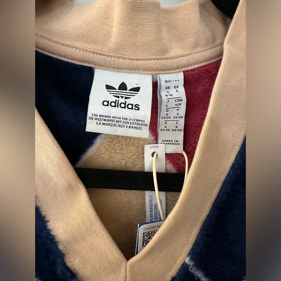 adidas Originals Women's Argyle Fluffy Trefoil V-Neck Vest II5635 Size SMALL NWT - Picture 2 of 5